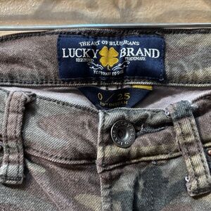 Lucky Brand Camo Jeans Charlie Super Skinny Size 0/25